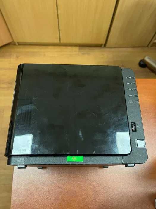 Мережеве сховище Synology DS415+