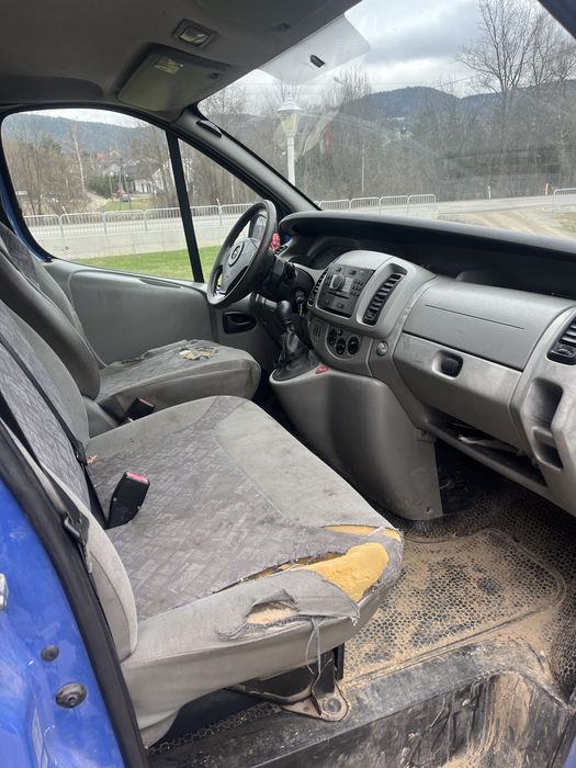 Opel Vivaro 1.9  2006r