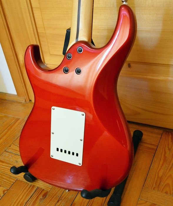 Cort G110 gitara elektryczna stratocaster Satin Red