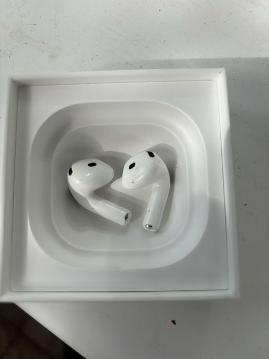 Apple Airpods 4 без кейса оригинал