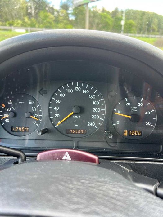 Mercedes-Benz M-Class 2002