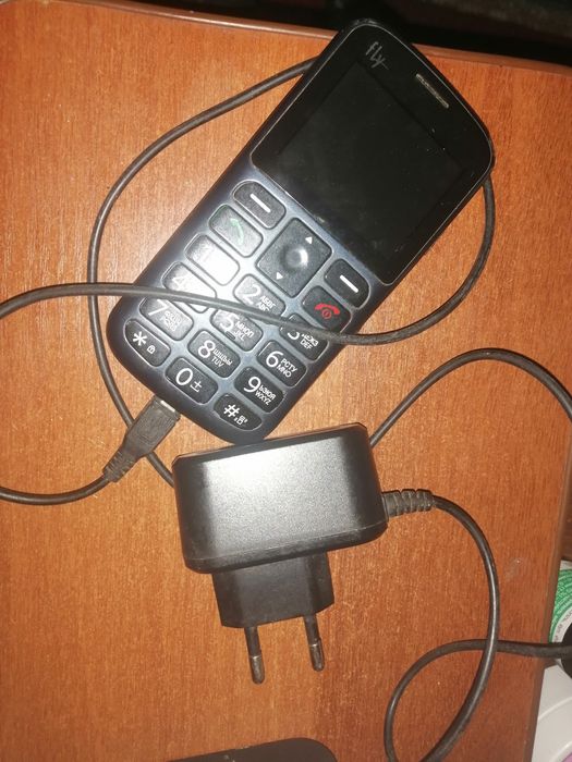 Телефон на запчастини