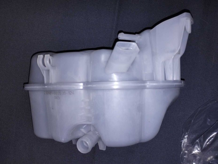 Бачок охолоджуючої рідини (1 VAG (1EA121407H)