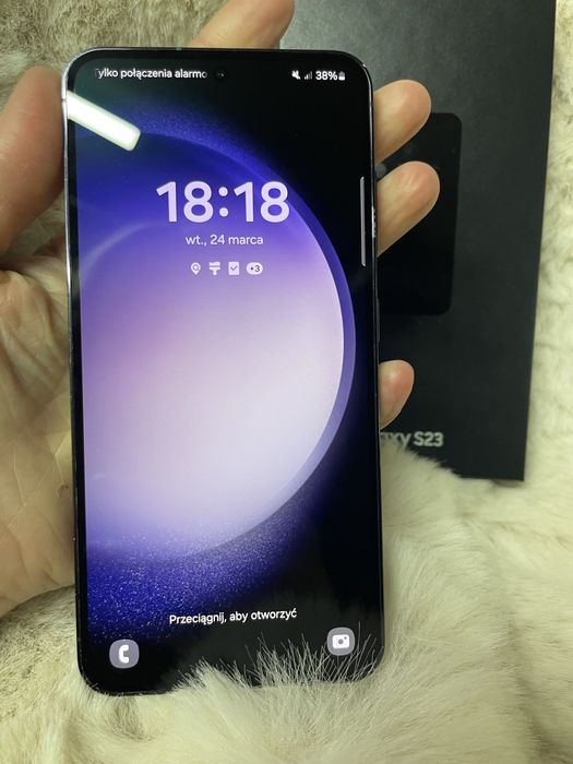 Samsung galaxy S 23 8/256 GB