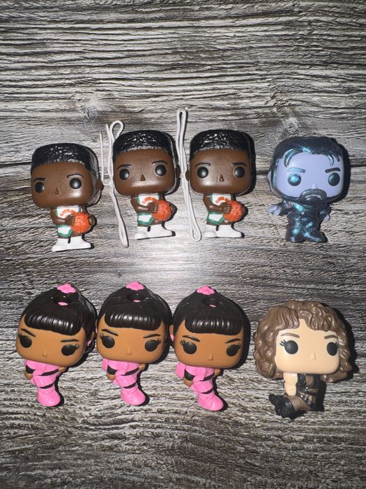 Обмен фигурок киндер Очень страные дела(ОСД)