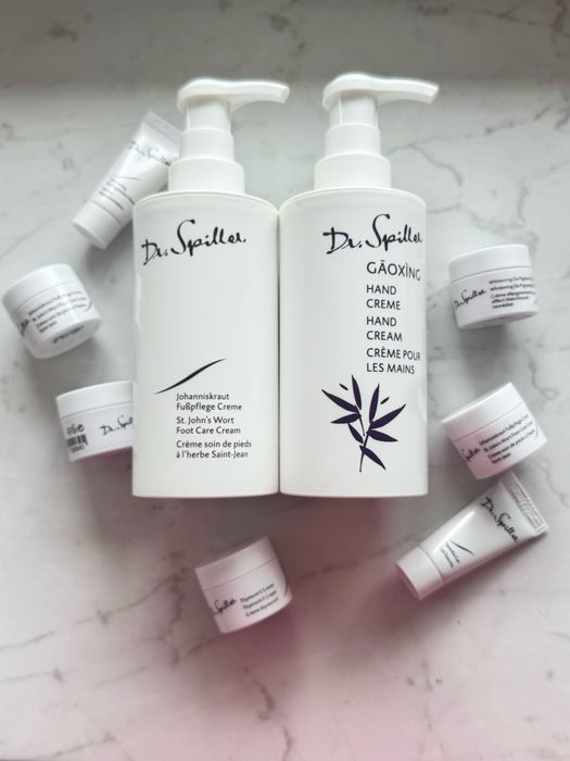 Me Line тональний ВВкрем light/medium SPF30.Від пігментаціі.