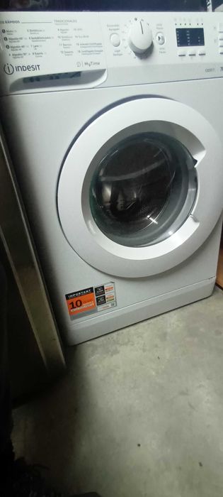 Maquina lavar roupa