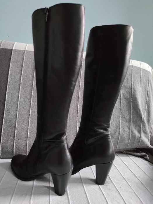 Buty kozaki czarne skóra rozm. 38 La Strada