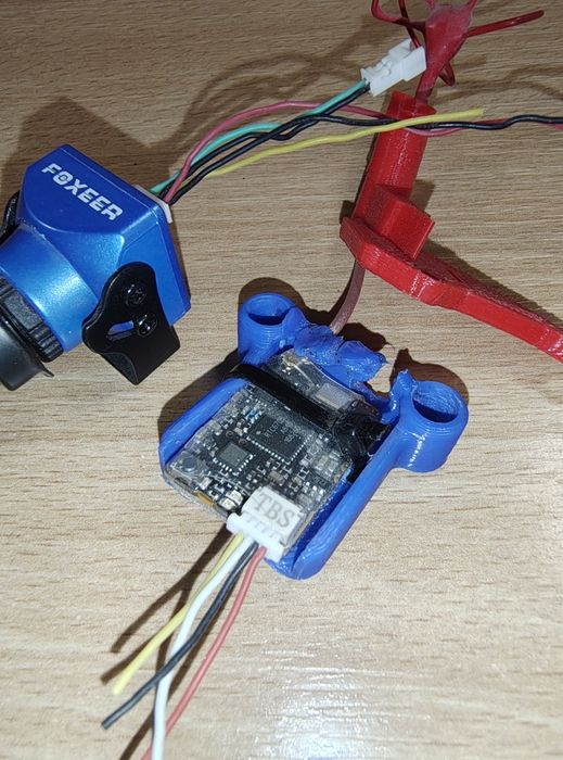 Zestaw FPV video analogowy  .Kamera Foxeer i nadajnik video TBS.
