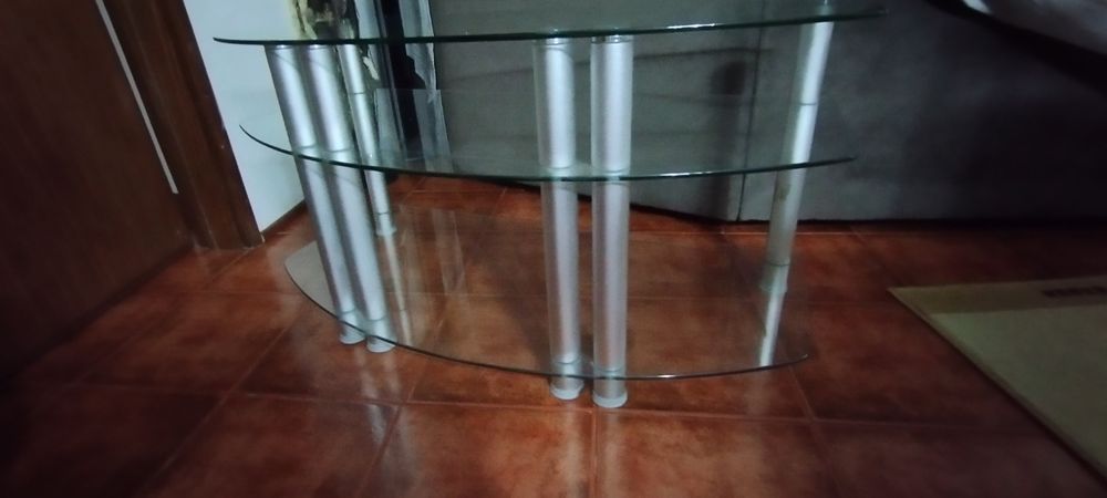 Mesa para tv em vidro