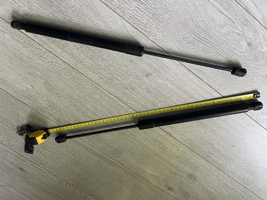 Audi Q5 siłownik gazowy tylnej klapy automatycznej !