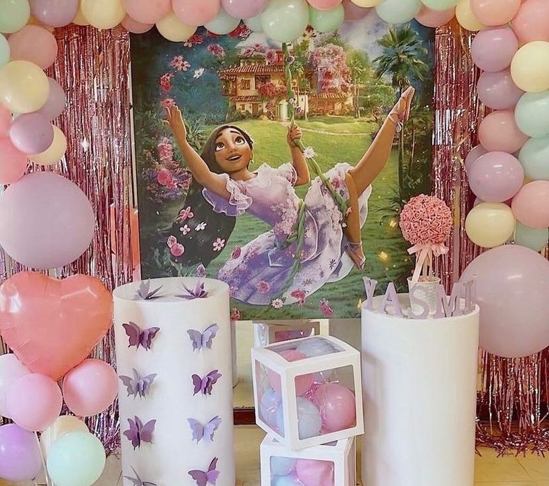 Cilindros e Cubos de Festa