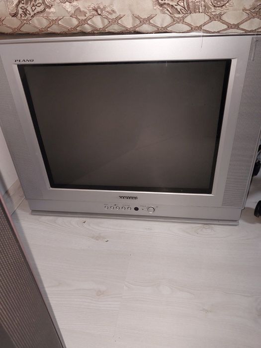 Продаються телевізори