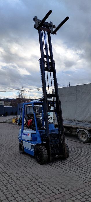 Навантажувач погрузчик вилковий Komatsu