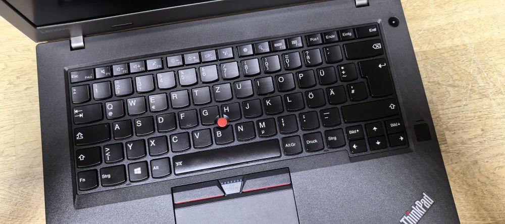 Ноутбук Lenovo T460/i5-6440HQ/Ram no/HDD no /Акб но