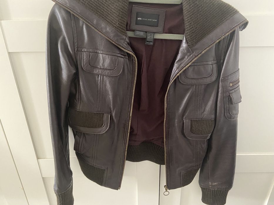 Blusão castanho de pele da Mango