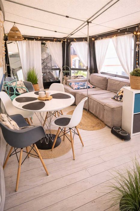 Wynajem przyczepy kempingowej Jastarnia – Molo Surf