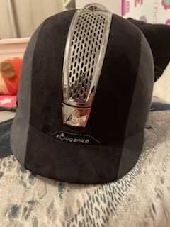 Kask jeźdźiecki Fouganza do jazdy konnej Toczek 55cm