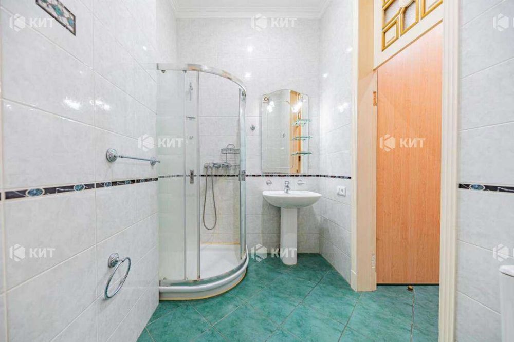 Офіс. 210м Павлово Поле (Центр, м. 23 Августа, ул. Деревянко 6) 134634