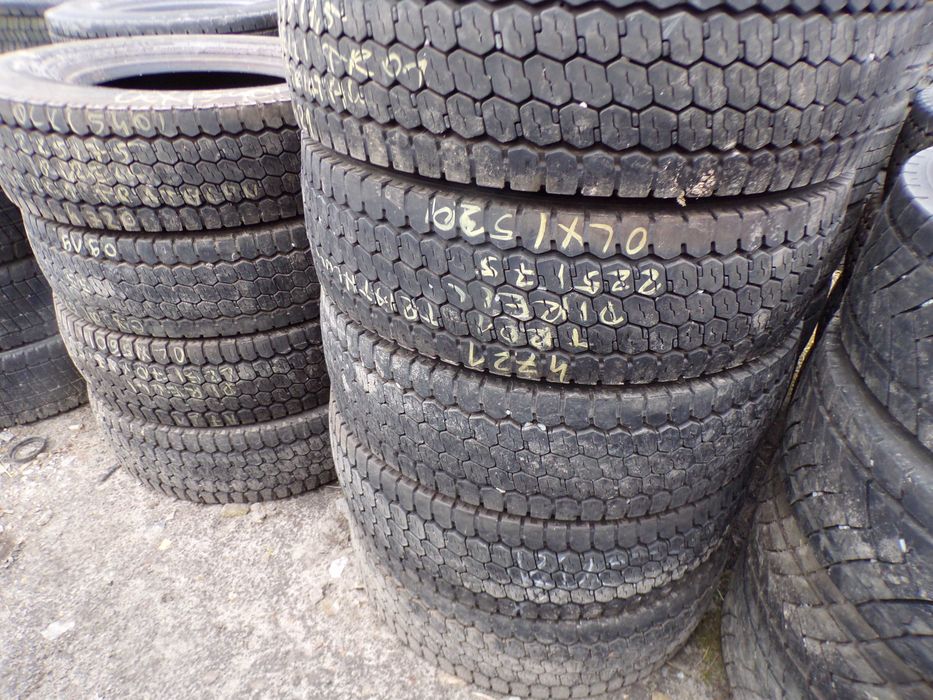 opona 225/75R17.5 PIRELLI TR01 TRIATHLON (400 netto/szt)