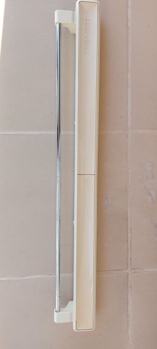 Estendal extensível de parede LEIFHEIT