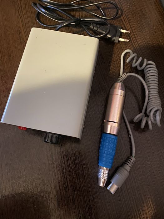 Фрезер для манікюру і педикюру.