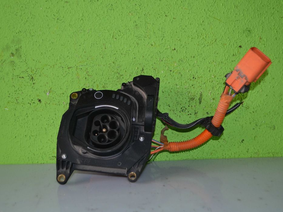 Gniazdo ładowania JEEP COMPASS RENEGADE Alfa Romeo TONALE Hybrid        2330425-1       2330425