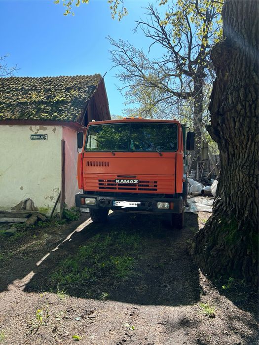 Послуги самоскидів (5-15 м3) та доставка бетону (до 7 м3)