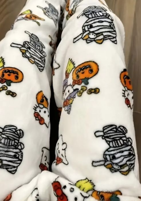 Spodnie do piżamy hello kitty halloween nowe M 38