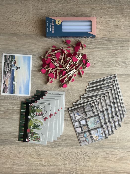 Pocztówki/ ozdobne klamerki