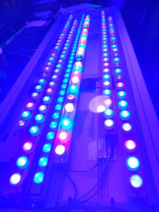 Lampa do akwarium morskiego