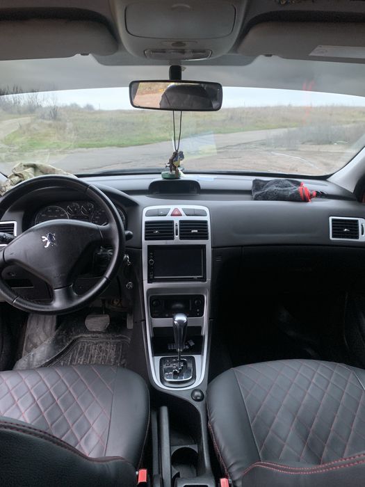 Пежо 307 2006 год рестайлинг 2.0 газ/бензин