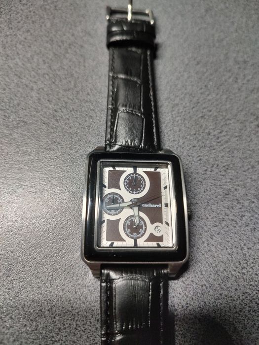 Świetny zegarek cacharel chronograf stal
