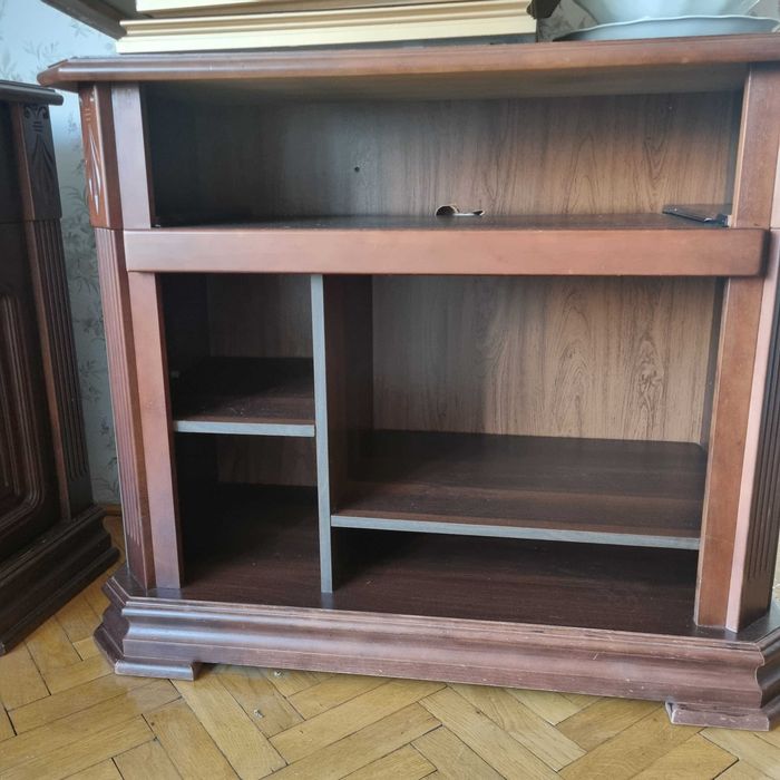 Komoda drewniana narożna