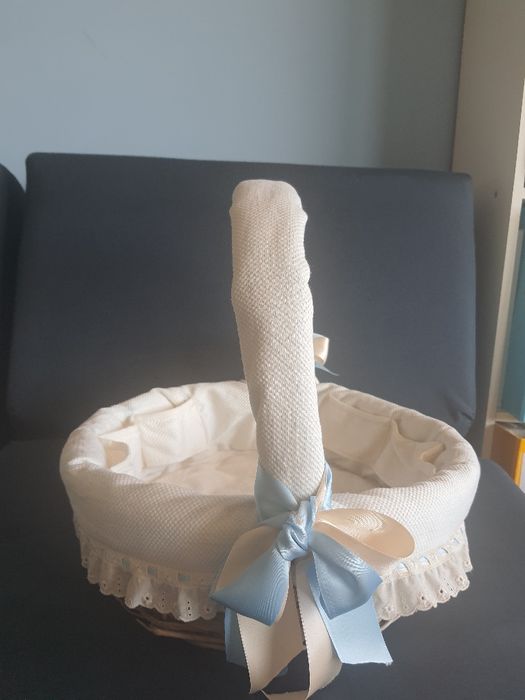 Cesto para cerimónia ou para guardar os produtos do bebé