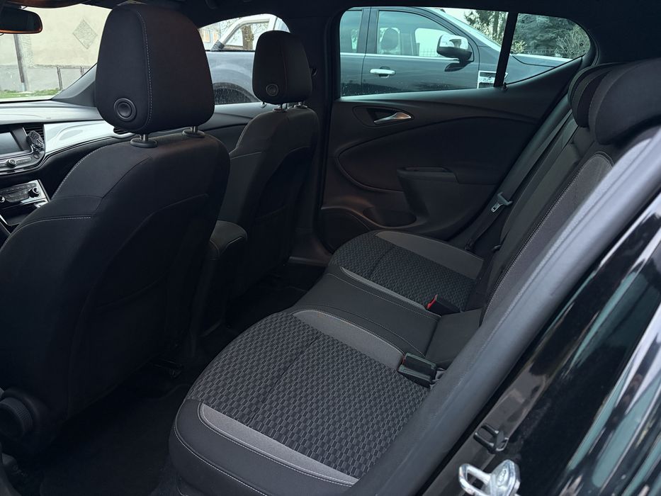 Opel Astra K 2020r. 1.2 turbo