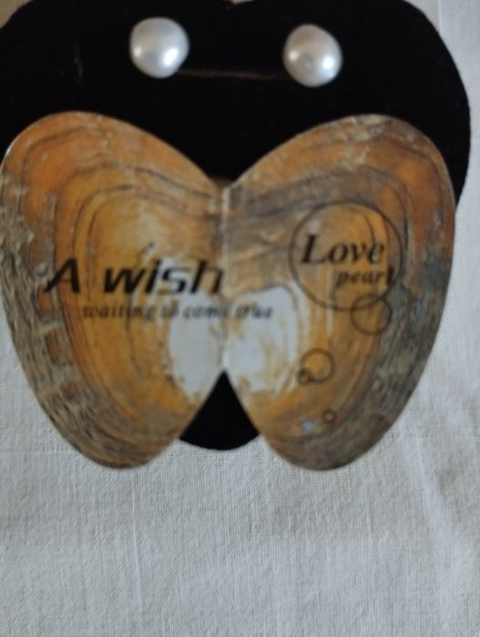 Жемчуг натуральный . Серьги - гвоздики. .