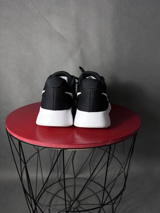 Sneakersy Nike Tanjun czrno białe