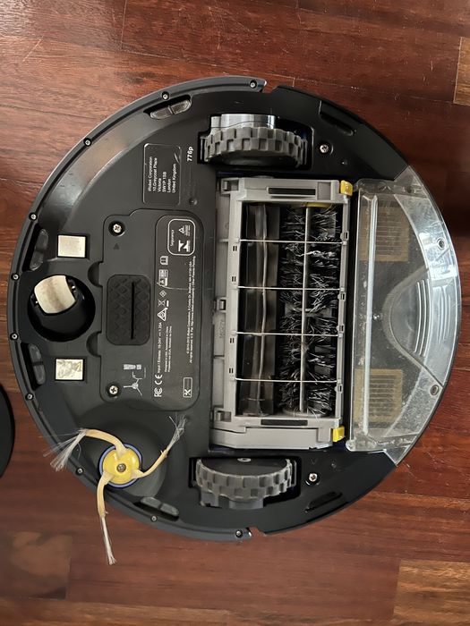 Robot Roomba 776P Vacuum Cleaning Robot