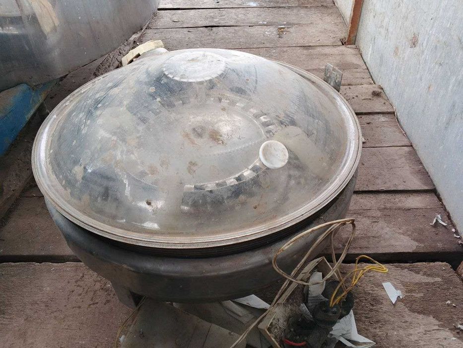 Центрифуга для вимірювання жирності молока