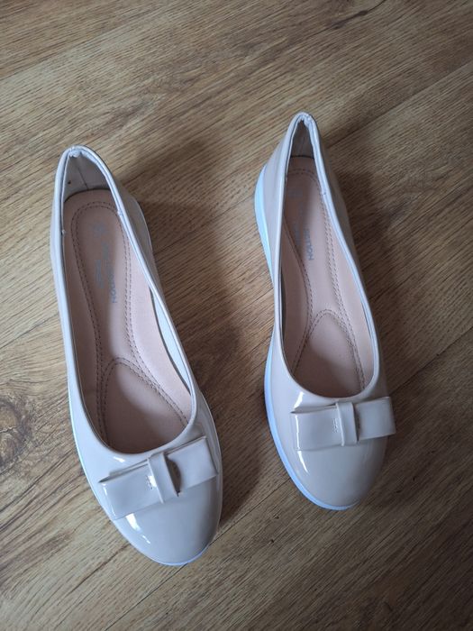 Nowe balerinki damskie 40 lakierowane