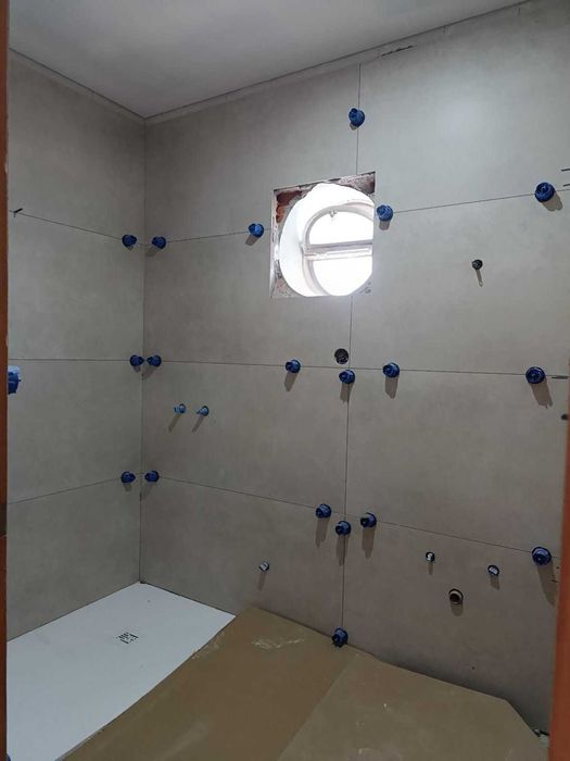 Pichelaria, eletricidade e pintura, etc