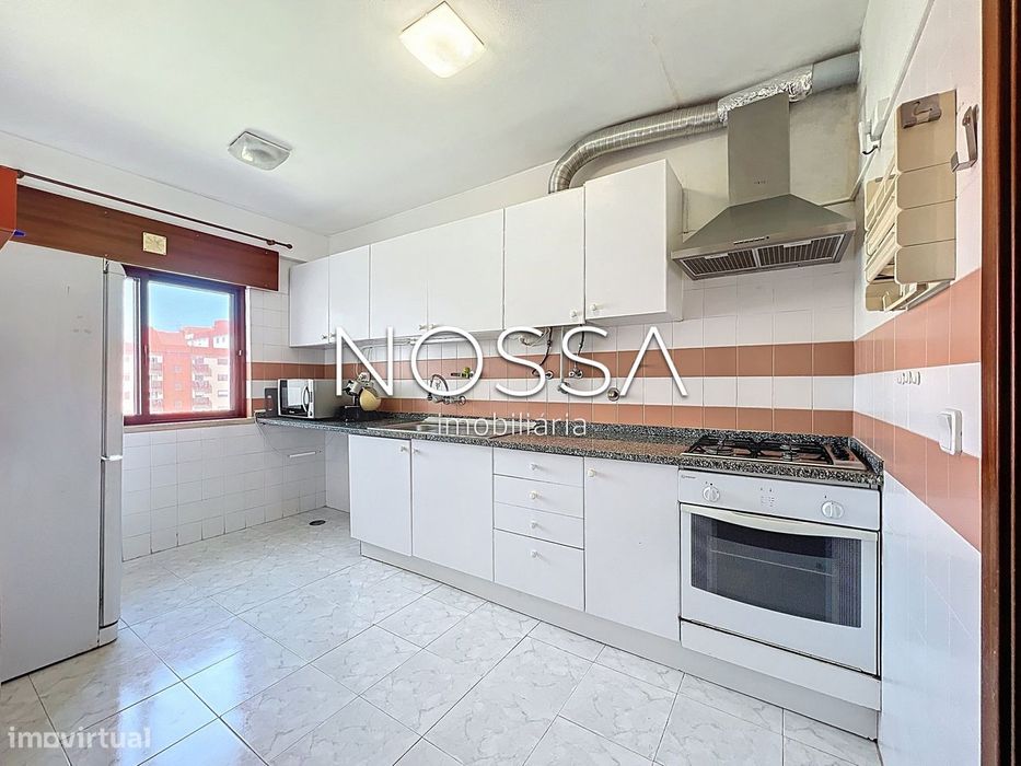 Apartamento T3 na Urb. Quinta das Serralheiras - Algueirão