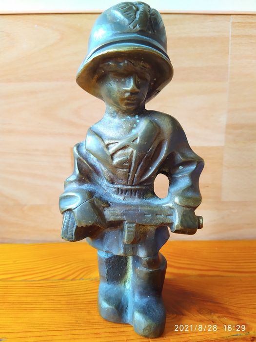 Mały Powstaniec 19,5cm. 2,5kg. Warszawski Duży Ciężki