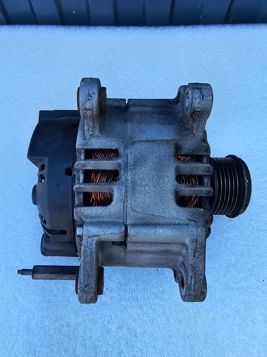 Alternator Vw Seat Audi kod SAilnika CFF 140 Amper