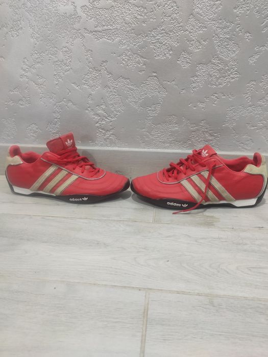 Кросівки  Adidas