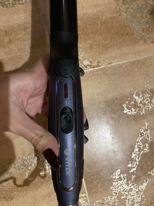 Локон - випрямляч Vitek VT-8424B