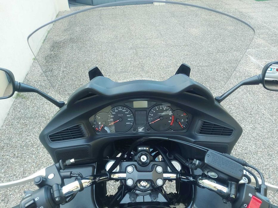 Honda Deauville NT 700 VA (( 17,000 Kms )) Nacional