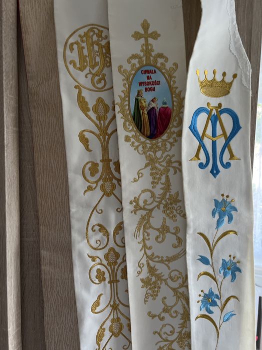 Stuły kapłańskie haftowane białe - 4 sztuki