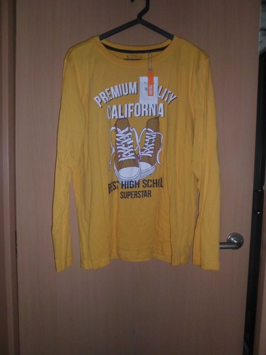 New Kids brand sweatshirt with label for boys